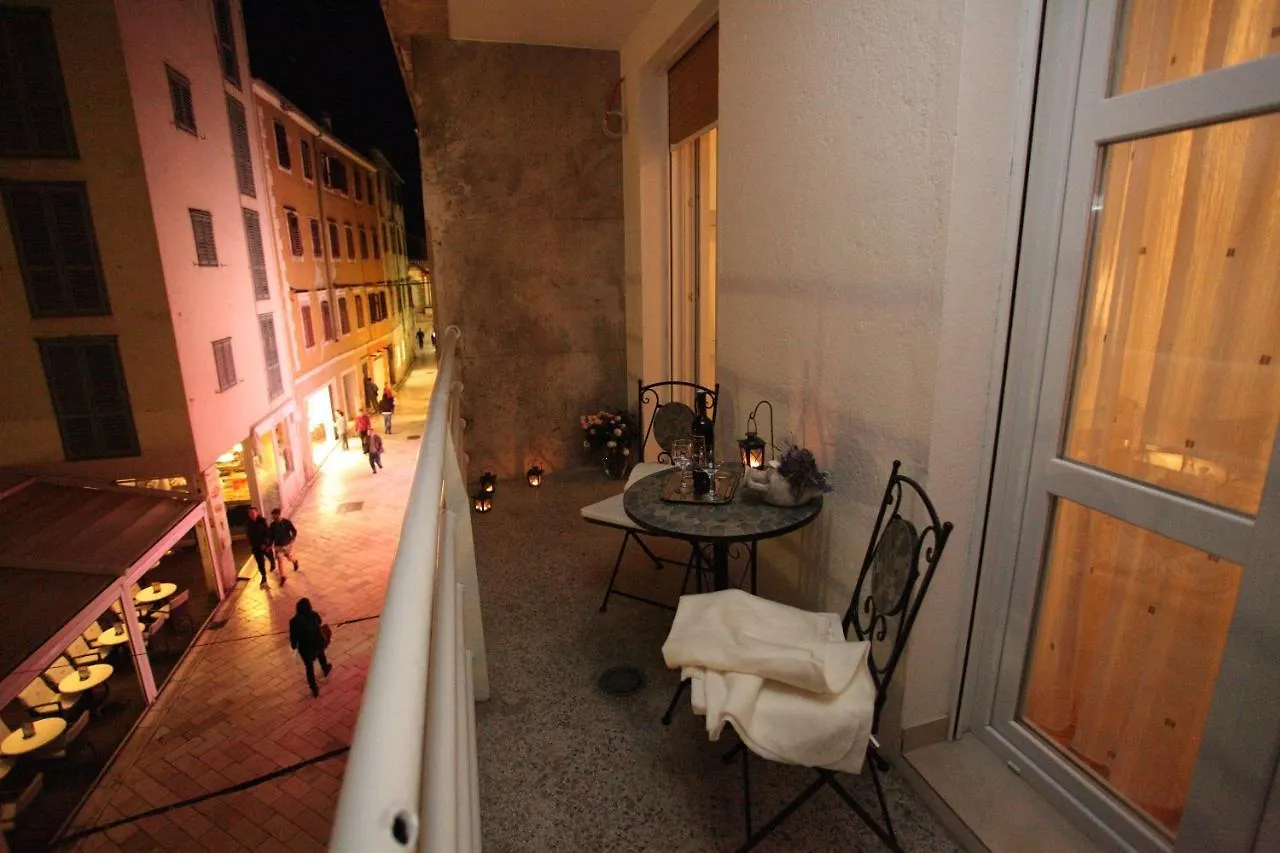 Vincent Apt. In Old Town Centre Zadar