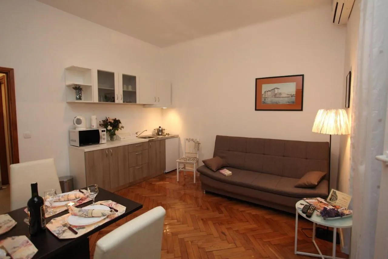 Vincent Apt. In Old Town Centre Zadar